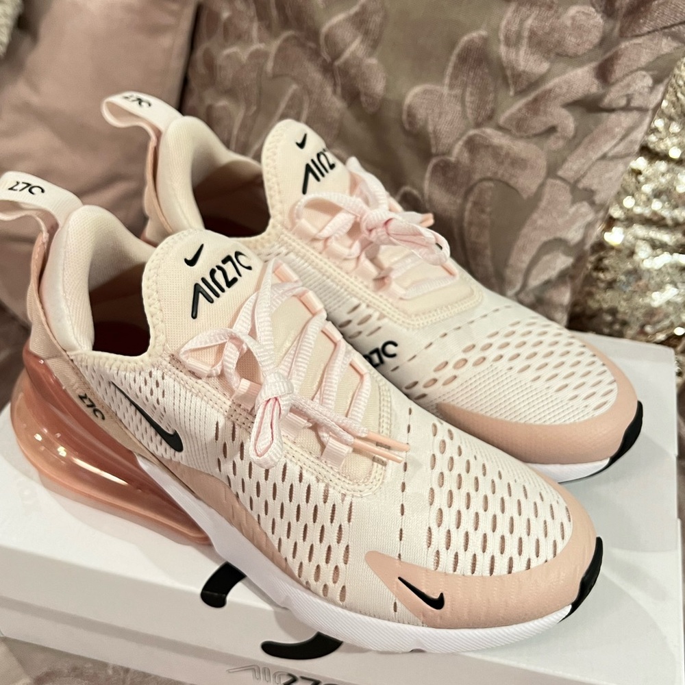 Nike Air Max 270 Light Pink Sneakers